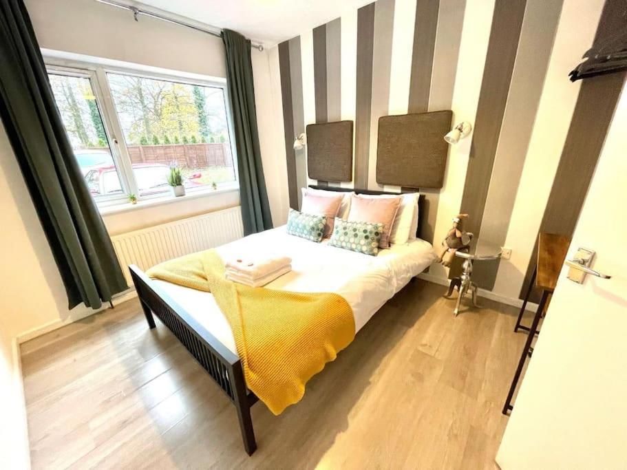 Serene And Cozy 1-Bedroom House With Parking Cambridge  Exterior photo