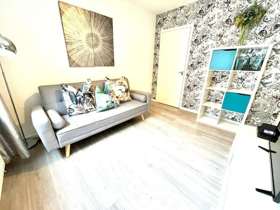 Serene And Cozy 1-Bedroom House With Parking Cambridge  Exterior photo